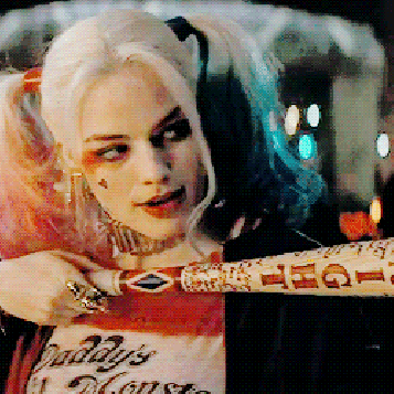 Sin duda Harley Quinn fue la estrella de Escuadrón Suicida . Y la caracterización de Margot Robbie no sería lo mismo sin su bate de béisbol. No nos extraña que se convirtiera uno de los disfraces favoritos del pasado Halloween.